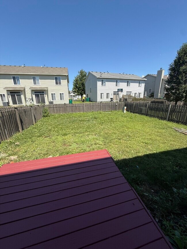Building Photo - 757 Bayles Dr
