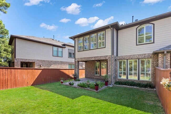 Building Photo - 19 Jonquil Pl