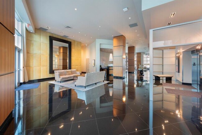 Building Photo - 3101 S Ocean Dr