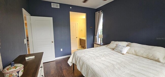 Building Photo - 8355 Glen Rose Way