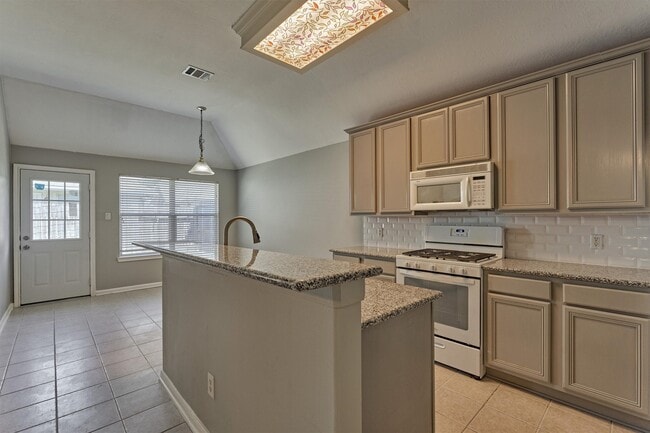 Building Photo - 11118 Creekline Meadow Ct