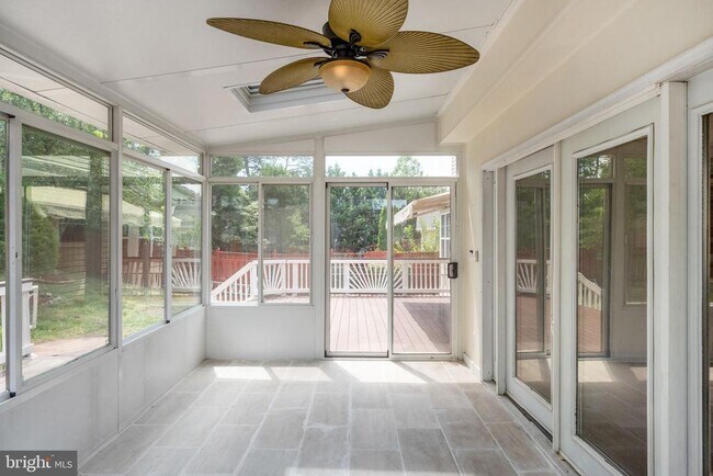 Building Photo - 12907 Martingale Ct