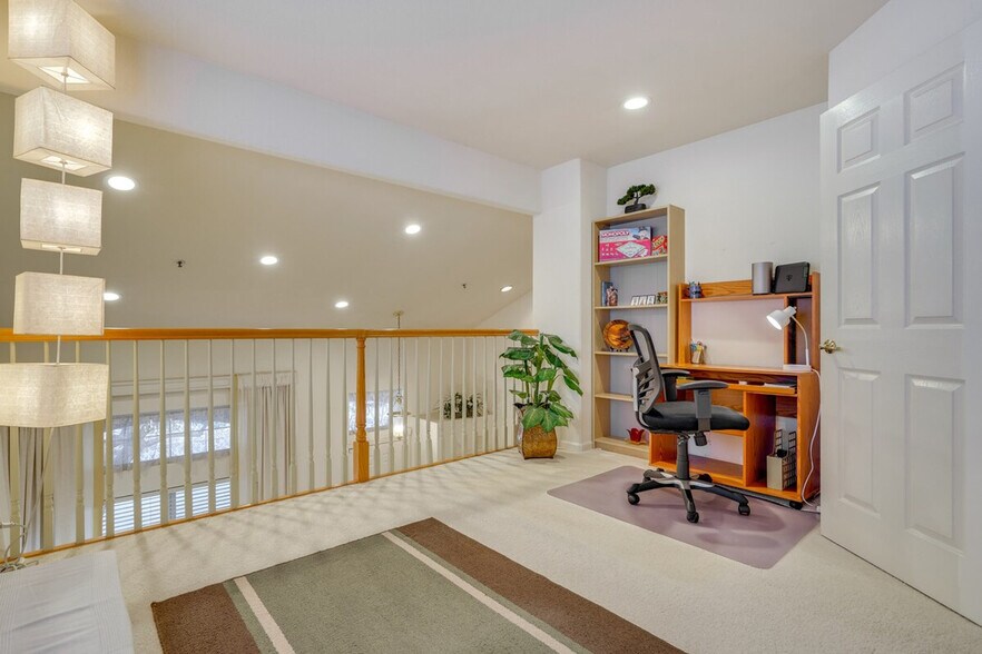 Building Photo - 27479 Green Wood Rd