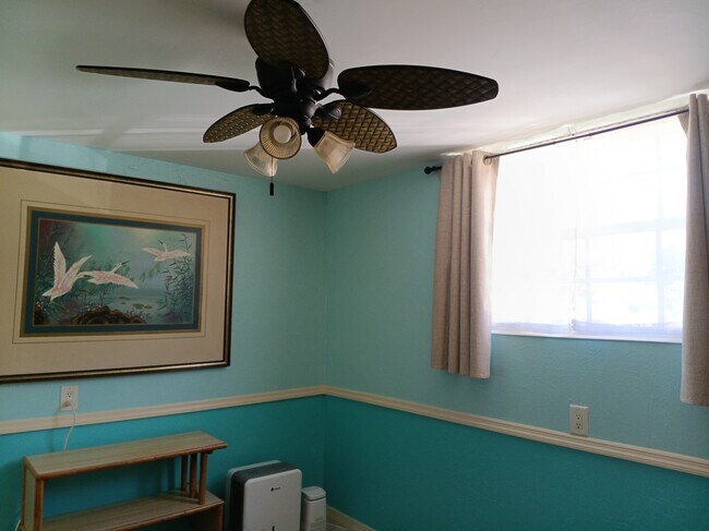 Living room - 12890 Spencer St
