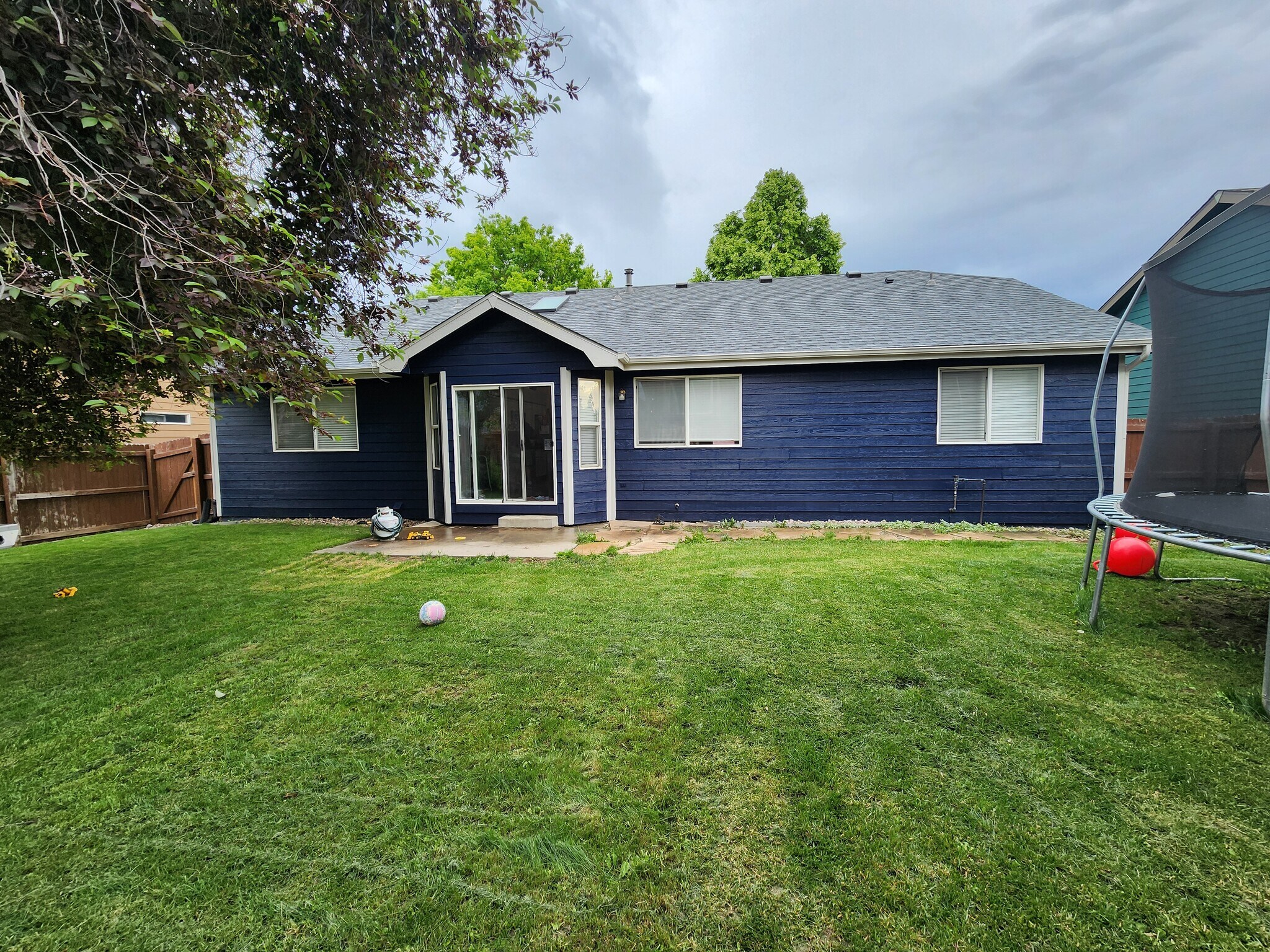 Back of House - 1913 Crestview Dr