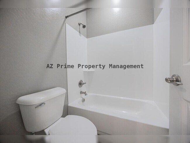 Building Photo - 3511 N Carlton St