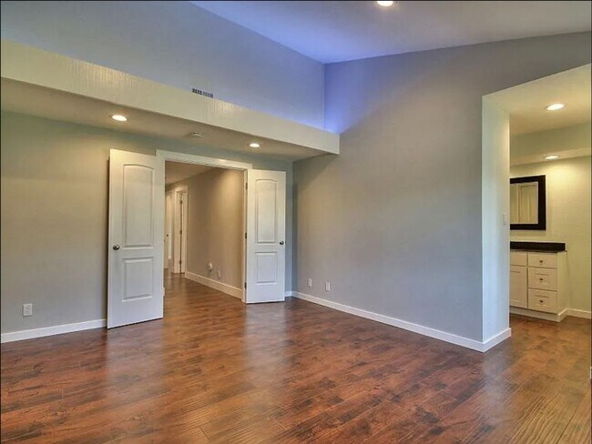 Building Photo - Highly Desirable 4BD/2BA Home in San Jose's Rancho Santa Teresa neighborhood!