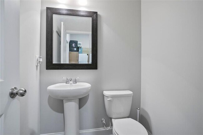 Building Photo - 3541 Salvia Dr