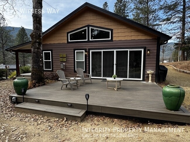 Building Photo - 175 Witness Wy