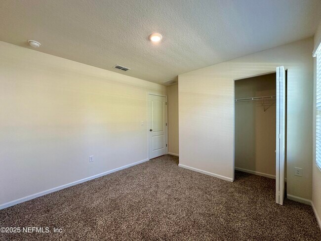 Building Photo - 3330 Lawton Pl