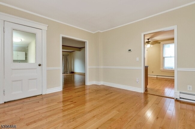 Building Photo - 32 Washburn Pl