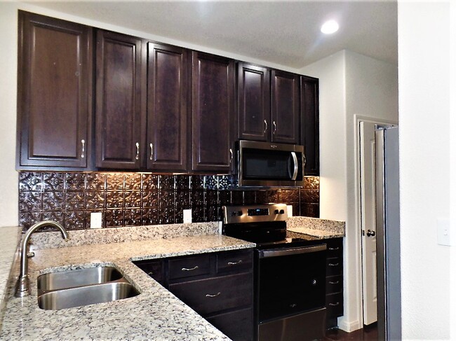Building Photo - 301 Panther Way