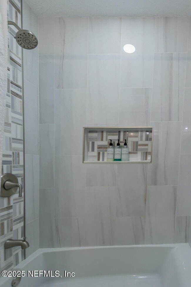 Building Photo - 5101 Fremont St