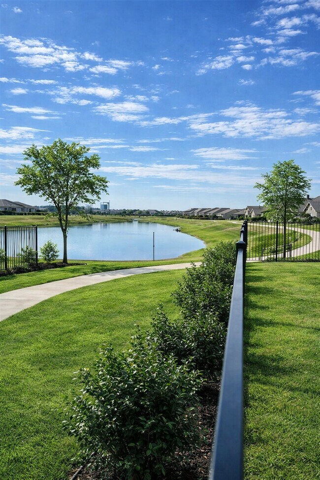 Building Photo - 1125 Silver Maple Ln