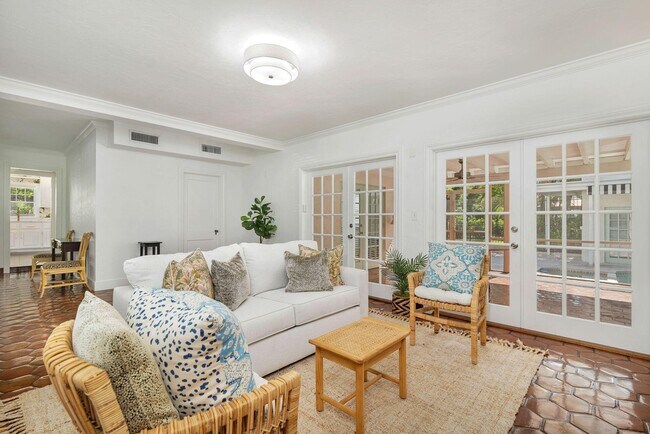 Building Photo - 3020 Vincent Rd