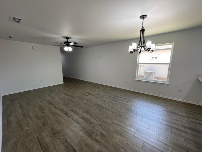 Building Photo - 1525 Estudiantes Dr