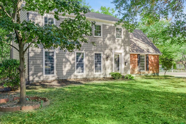 Building Photo - 9859 Connell Dr