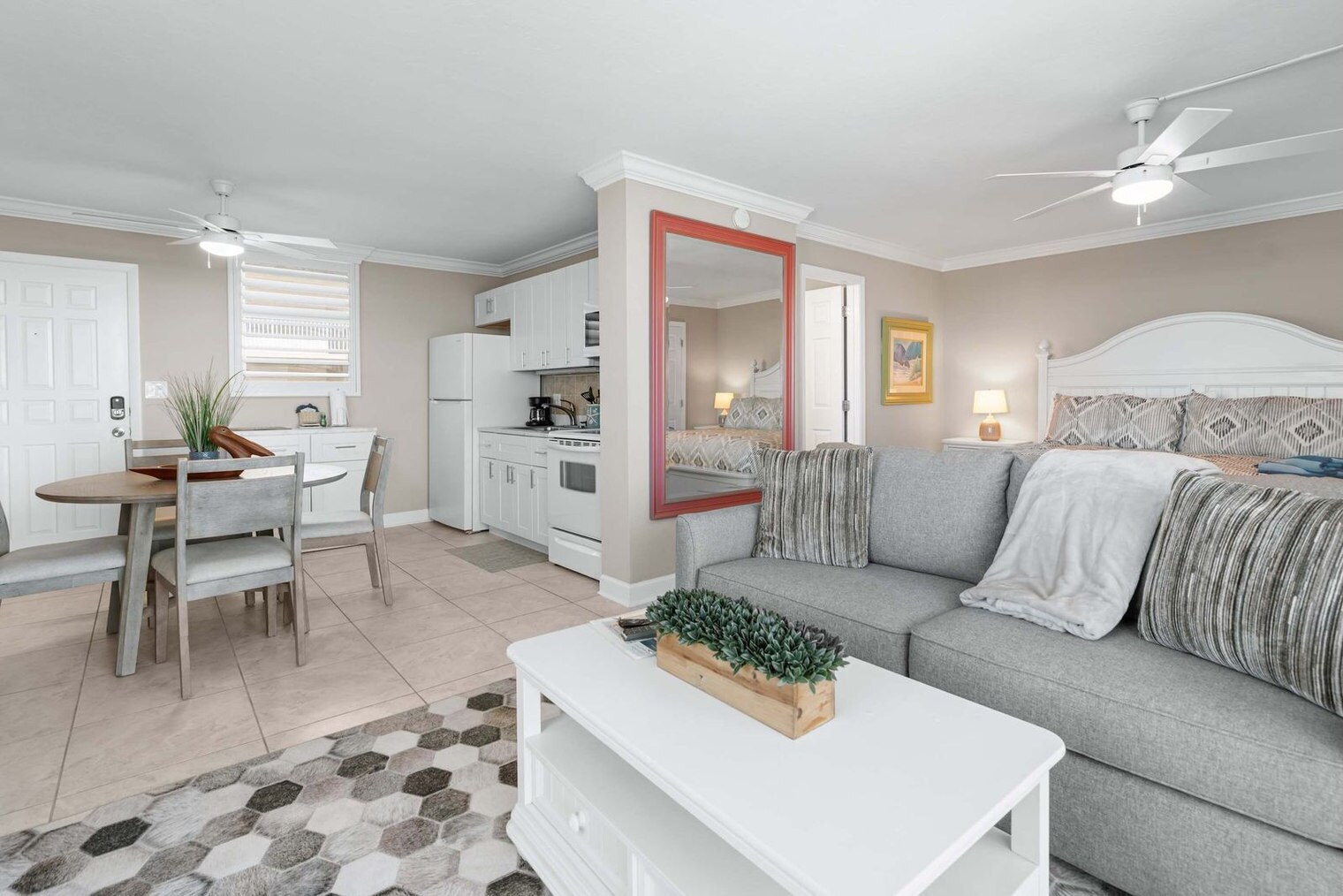 Building Photo - 5600 Bonita Beach Rd SW