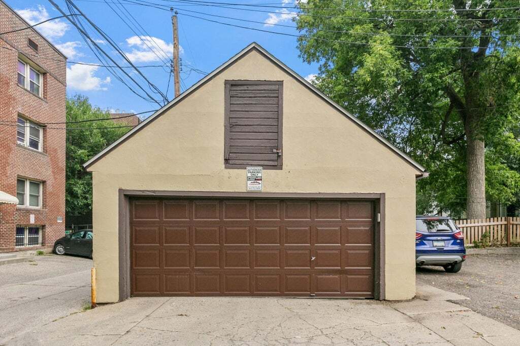 Building Photo - 2744 Fremont Ave S