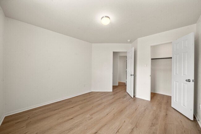 Building Photo - 6411 Westward Wood Way