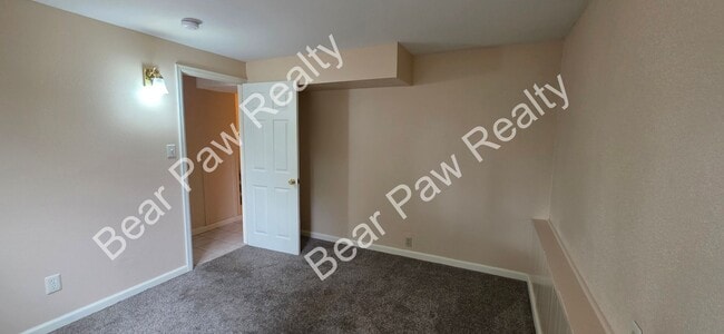 Building Photo - 279 Reed Ave