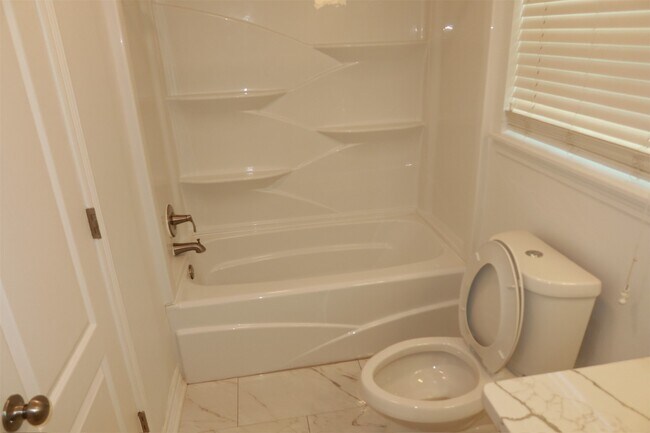 Building Photo - 12211 Summerland Ridge Ln