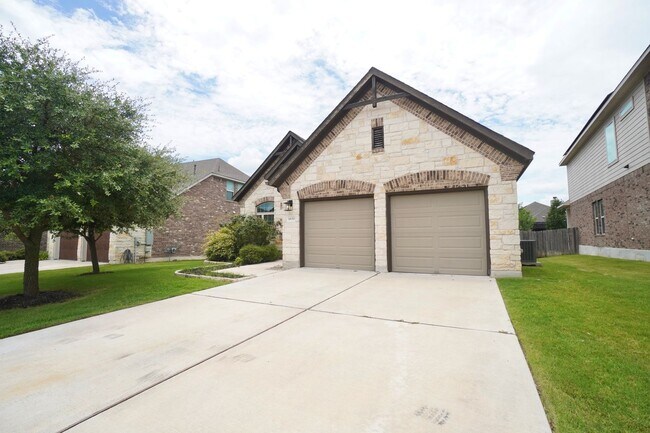 Building Photo - 6650 Verona Pl