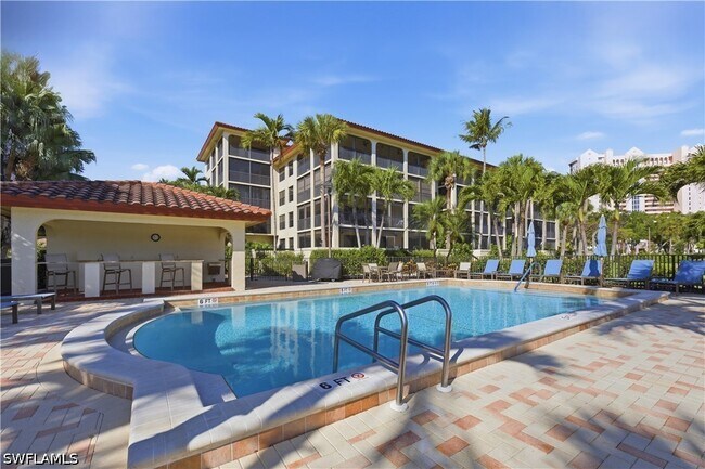 Building Photo - 6080 Pelican Bay Blvd