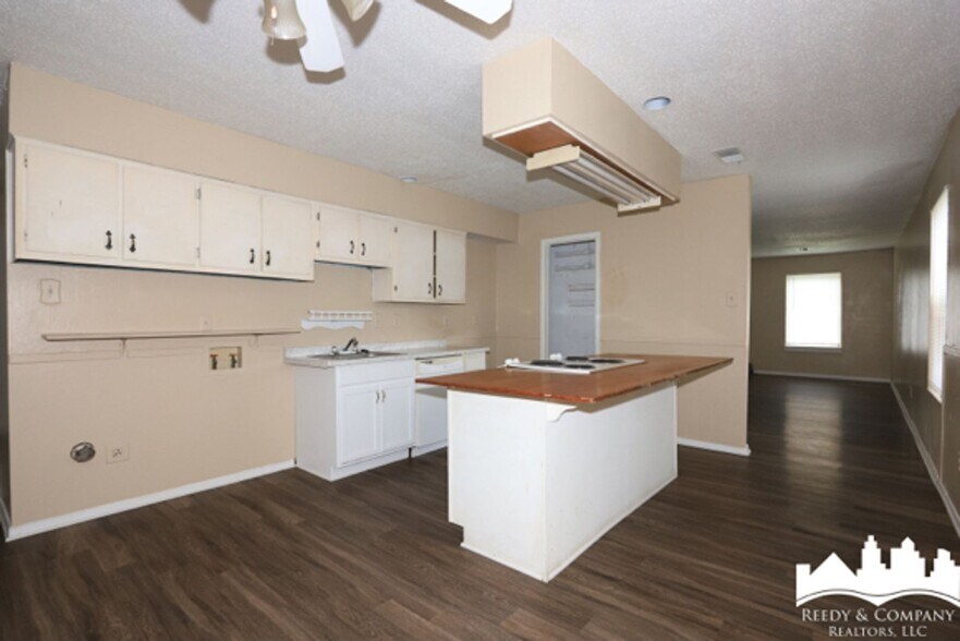 Building Photo - 2835 Toehill Cove