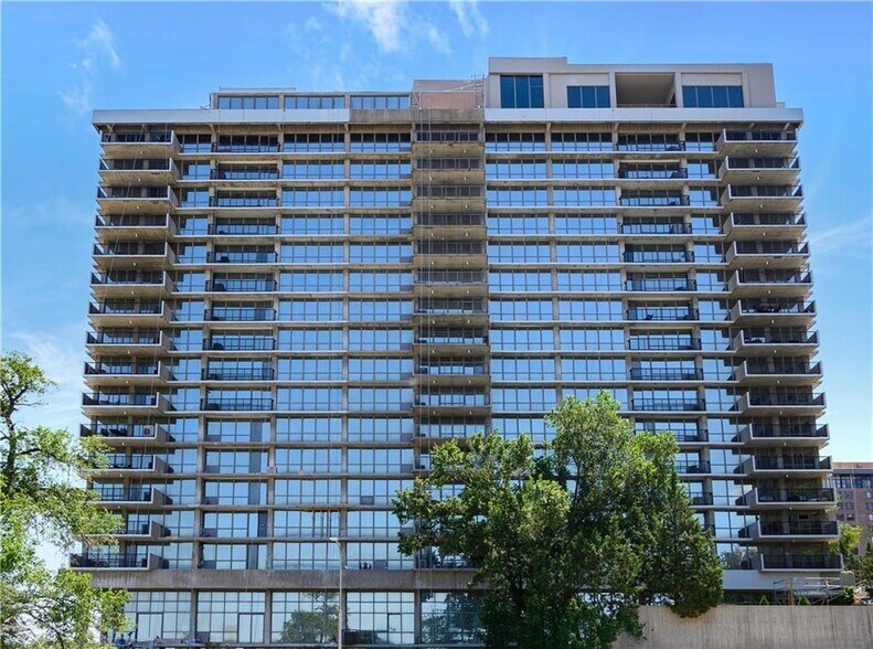 Building Photo - 600 Admiral Blvd