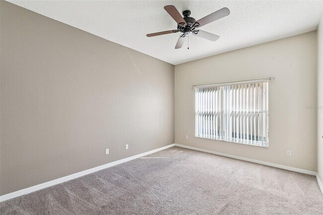 Building Photo - 648 Lockbreeze Dr