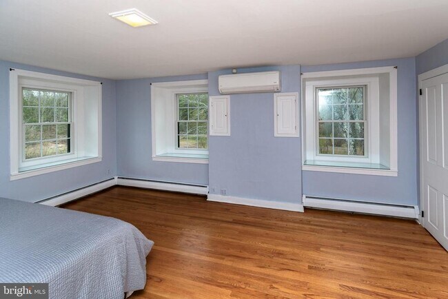 Building Photo - 180 Municipal Rd