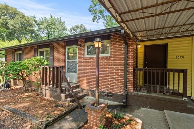 Building Photo - 5070 Crowe Dr SE