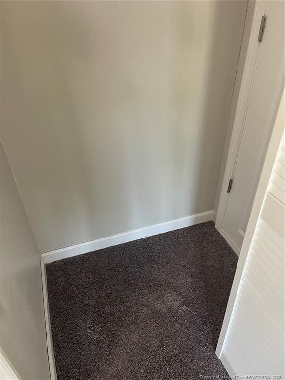 Building Photo - 425 Dunblane Way