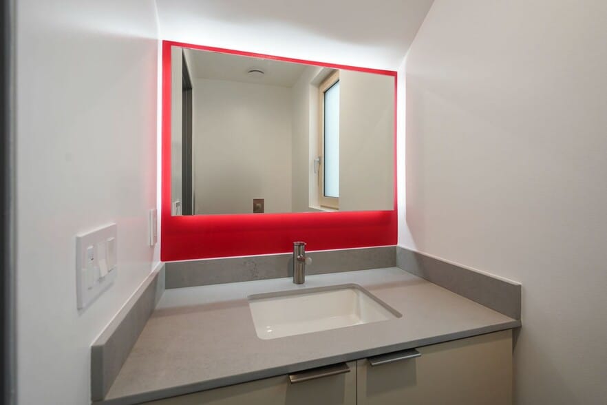 powder room - 12529 Wagner St