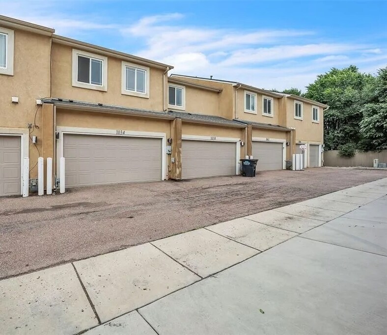 Building Photo - 1034 Fountain Mesa Rd