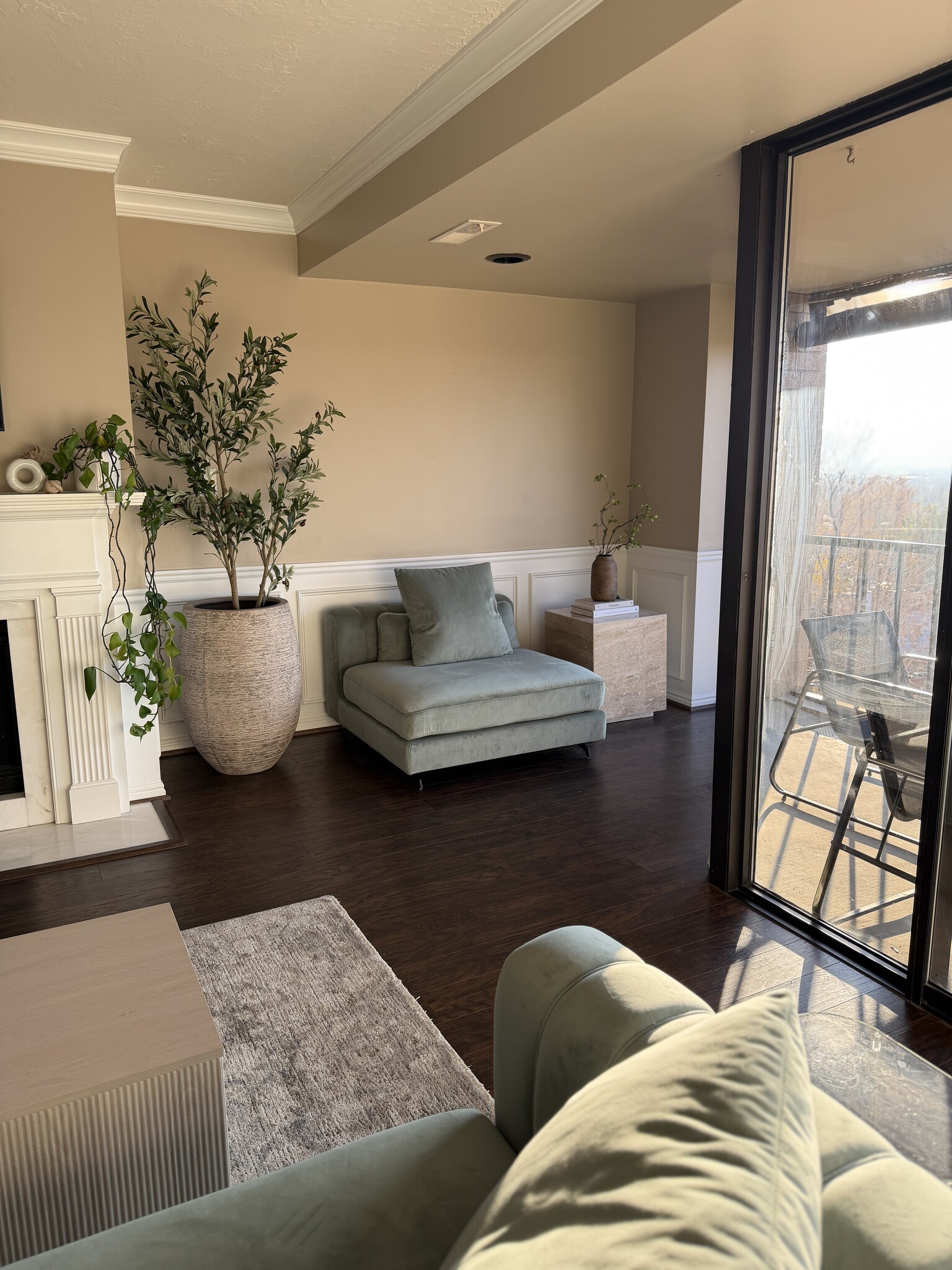 Building Photo - 426 S 1000 E