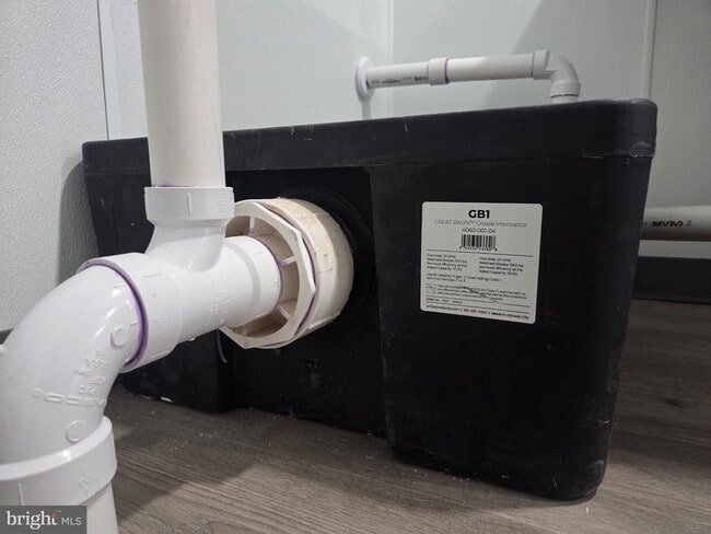 Building Photo - 101 N Broadway