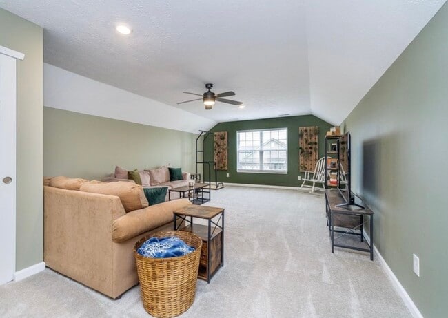 Building Photo - 5304 Maywood Dr