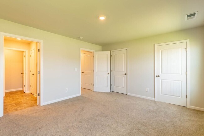 Building Photo - 626 Longtail Ln