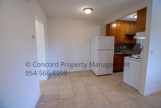 Building Photo - Ask about our Specials! Pool view 2nd Floor One Bedroom, One Bath with Granite Countertops