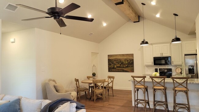 Building Photo - 7123 22nd Pl