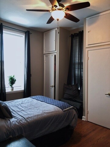 Building Photo - 2121 N Sheffield Ave