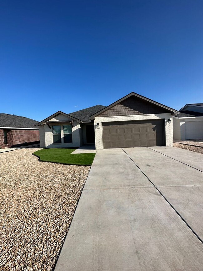 Building Photo - 3 bed/2 bath: Bell Farms AVAILABLE AUGUST!