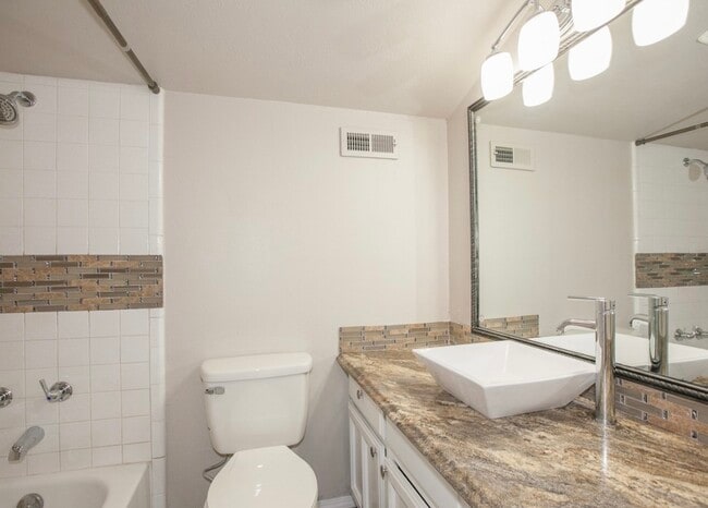 Building Photo - 3383 S 141st E Ave