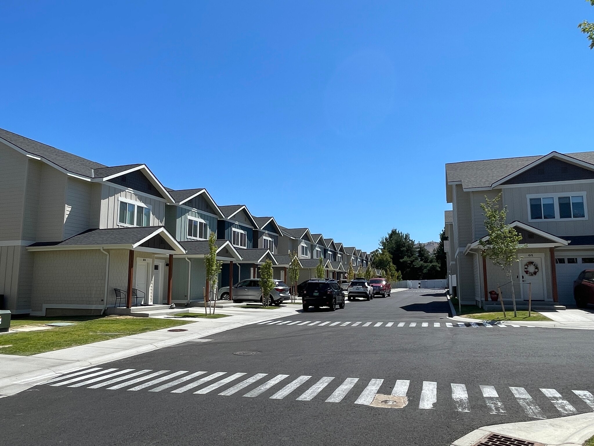 Building Photo - 1030 Finch Ln