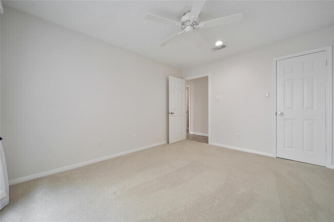 Building Photo - 14127 Highcroft Dr
