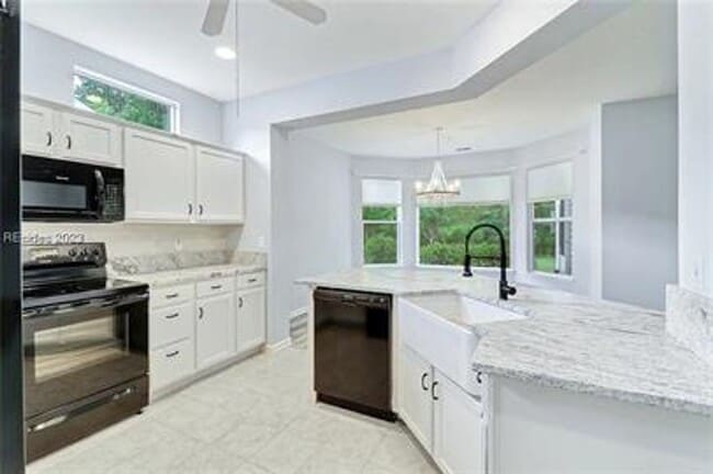 Building Photo - Welcome to Suncity 55+ Community