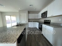 Building Photo - 6564 S Mystic Ave