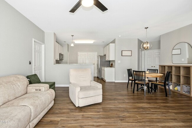 Building Photo - 2212 kurdrow - Bev Roberts Rentals and pro...
